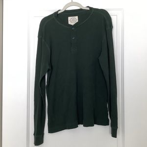 MENS St. John’s Bay Green Long Sleeve Henley Shirt (size large)
